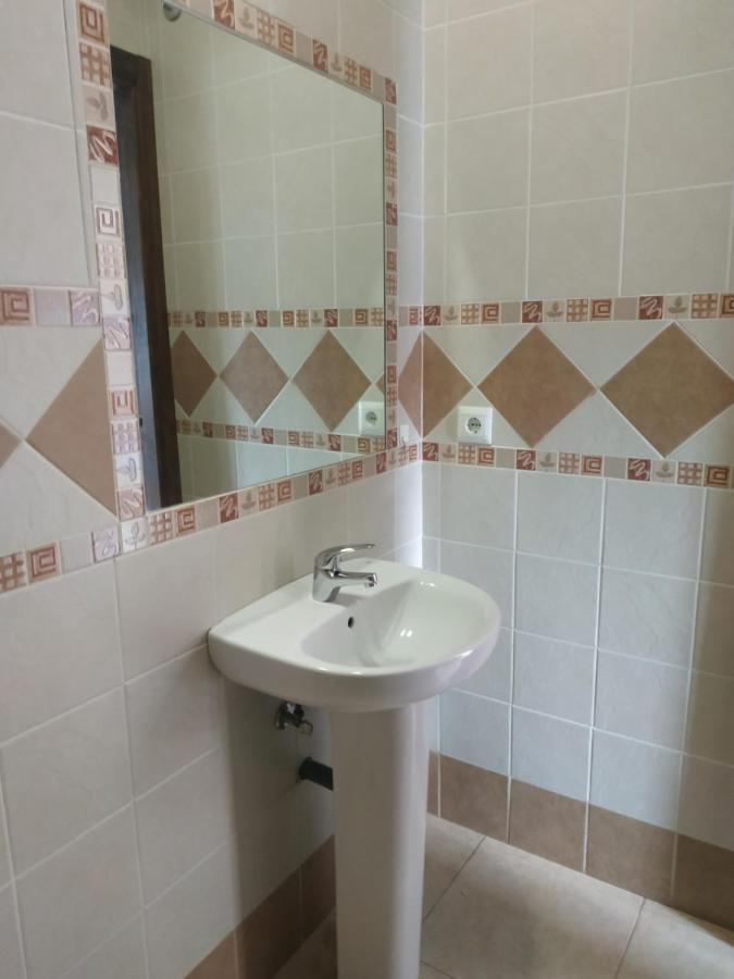 Albergue Las Moreras 모네스테리오 외부 사진