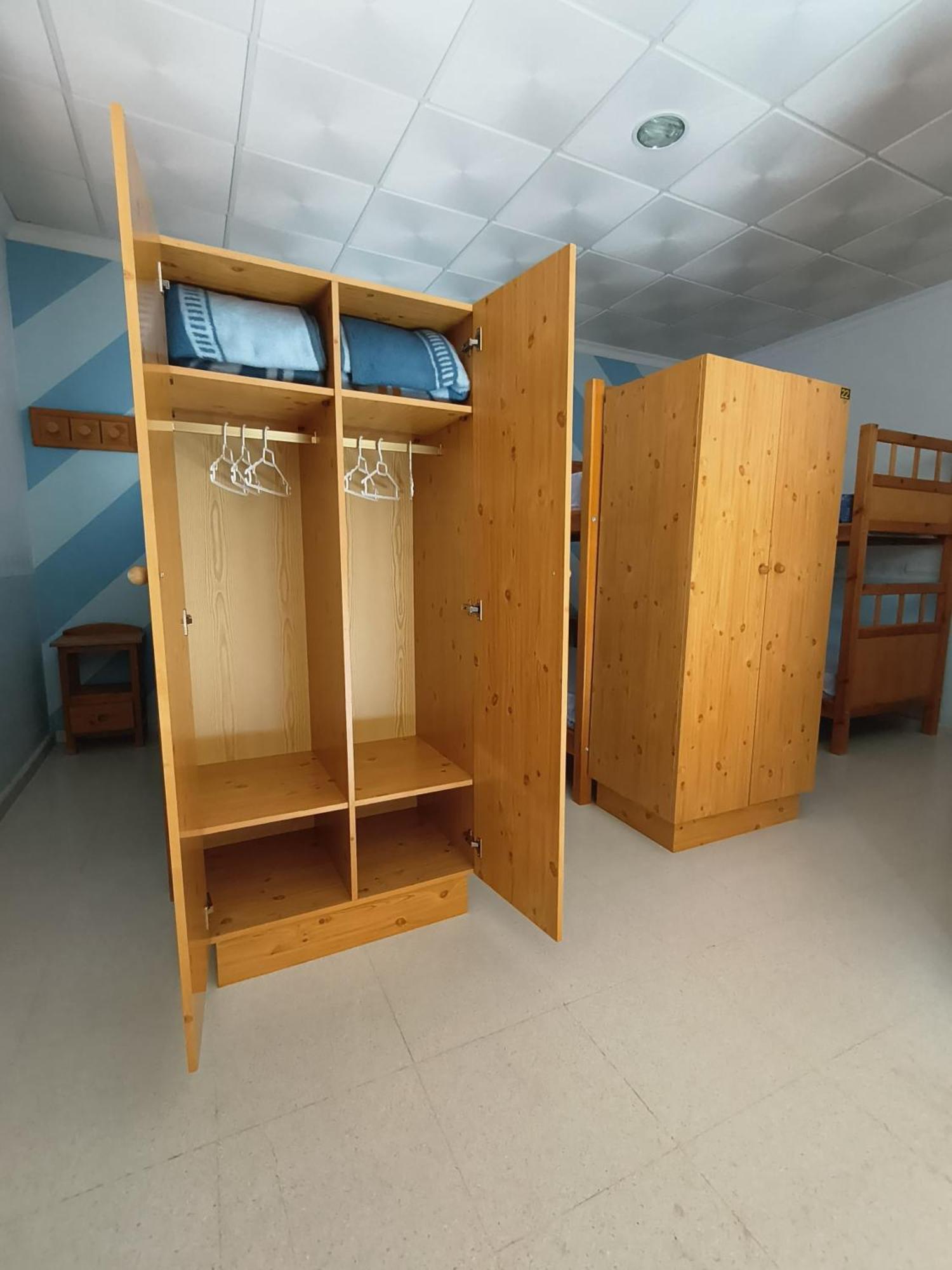 Albergue Las Moreras 모네스테리오 외부 사진